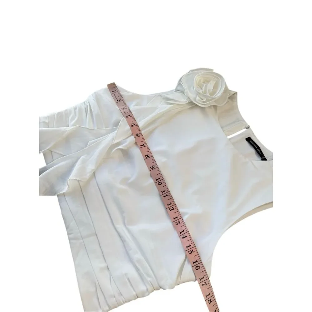 Abercrombie & Fitch White Rosette Ruffle Top Size M - Picture 9 of 9